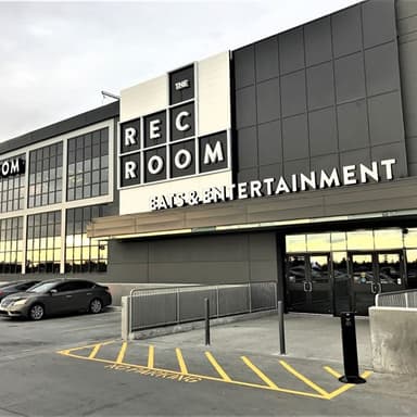 The Rec Room - West Edmonton Mall - PaintNite event location