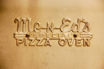 Me-n-Ed's Pizza* - PaintNite event location