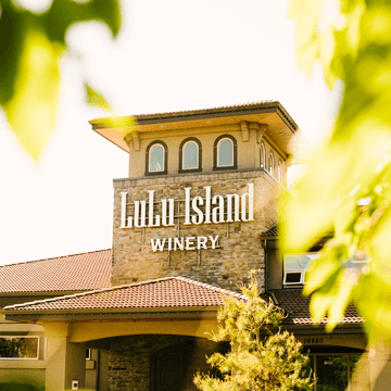 LuLu Island Winery - PaintNite event location