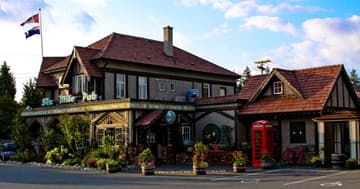 Six Mile Pub - PaintNite event location