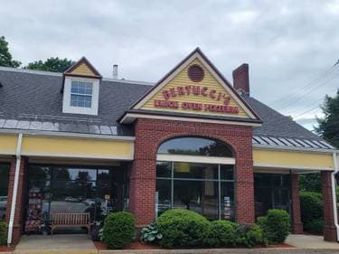 Bertuccis , CHELMSFORD, MA | Yaymaker